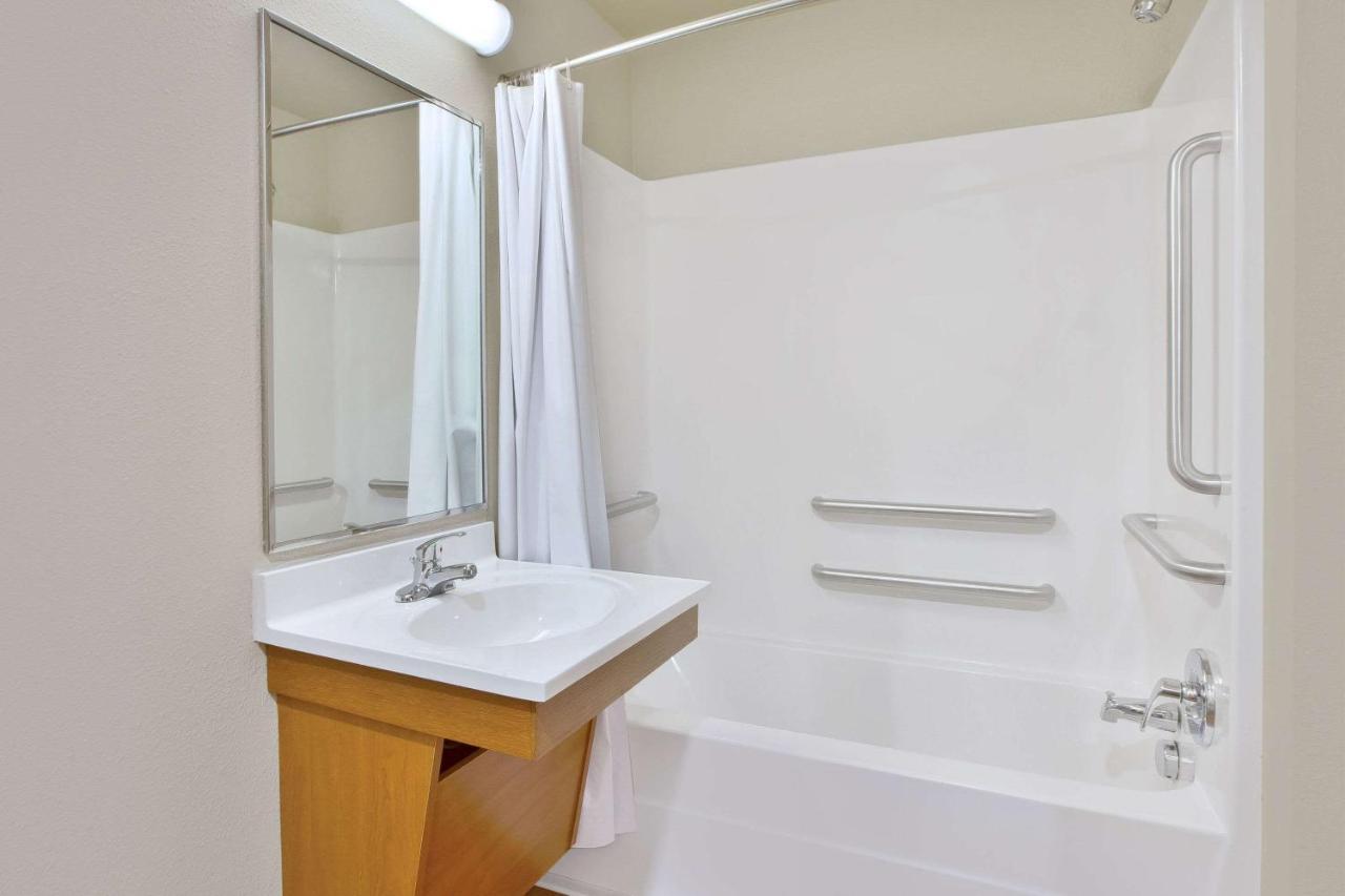 Woodspring Suites Fredericksburg Eksteriør bilde