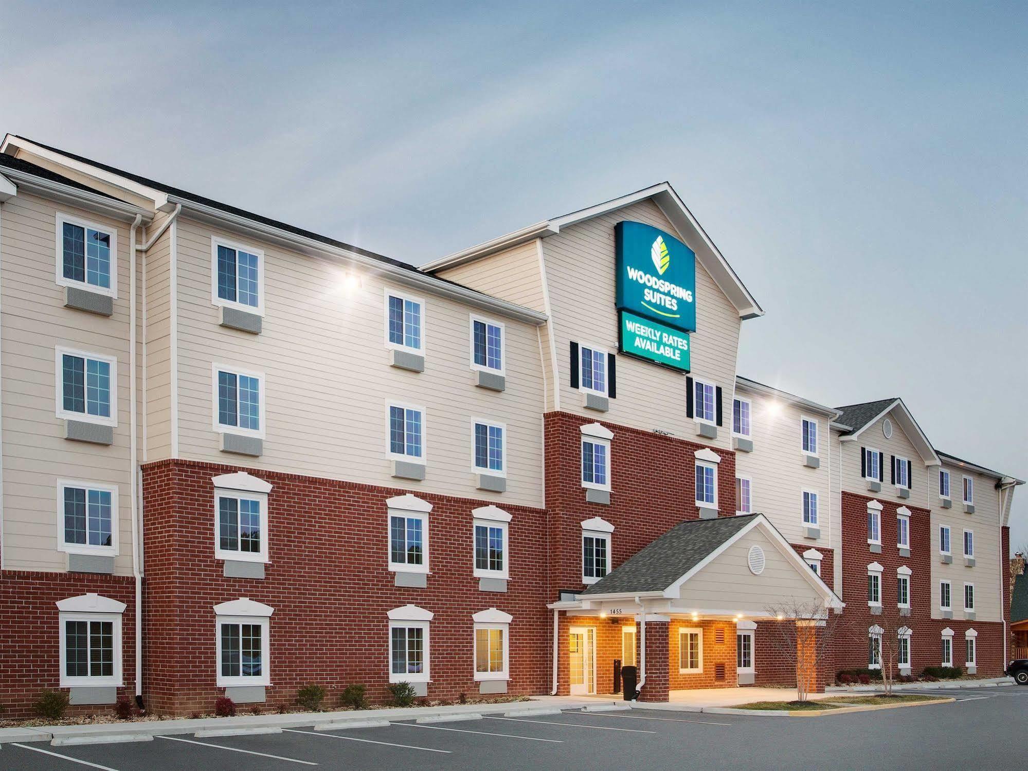 Woodspring Suites Fredericksburg Eksteriør bilde