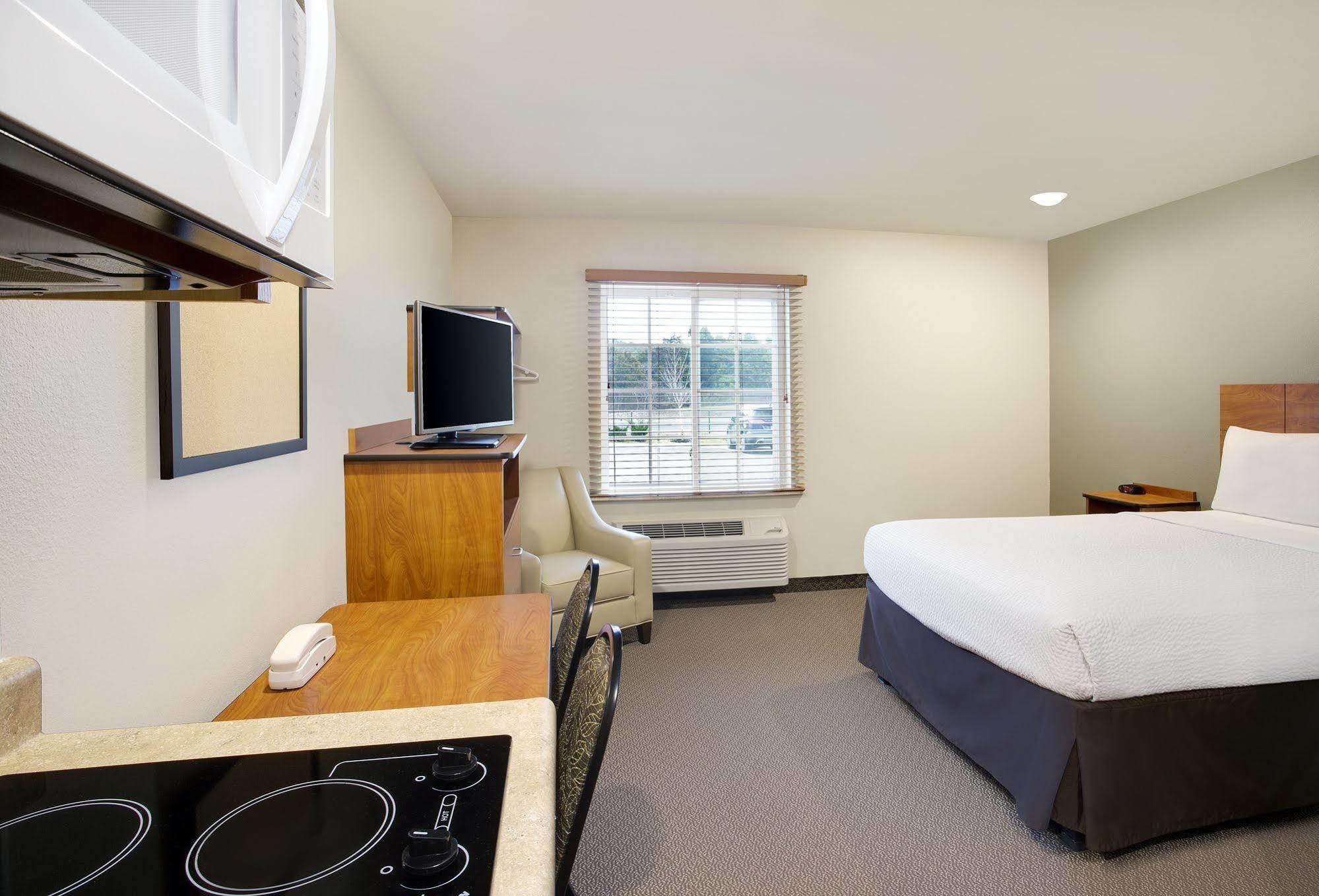 Woodspring Suites Fredericksburg Eksteriør bilde